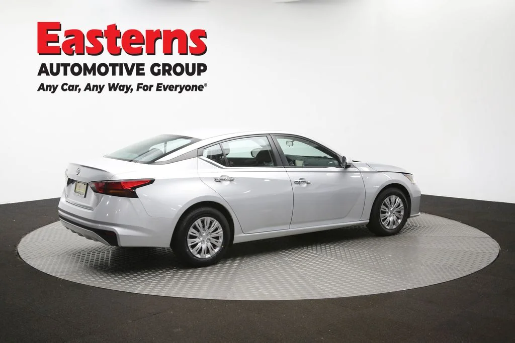 Used 2023 Silver Nissan 2.5 S image 40