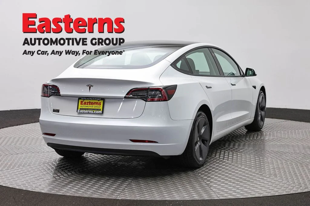 Used 2023 White Tesla Base image 5