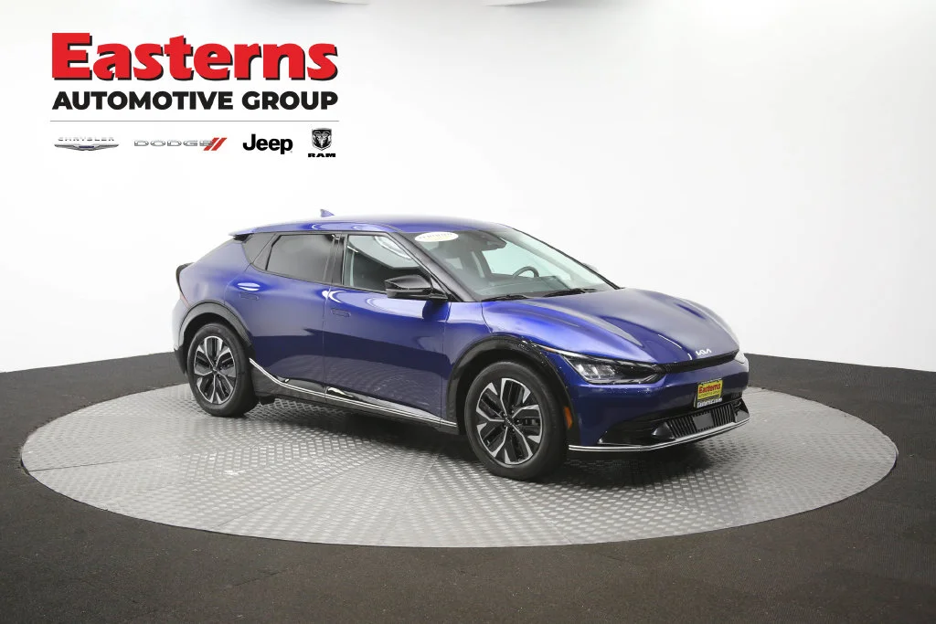 Used 2023 Blue Kia Wind image 50