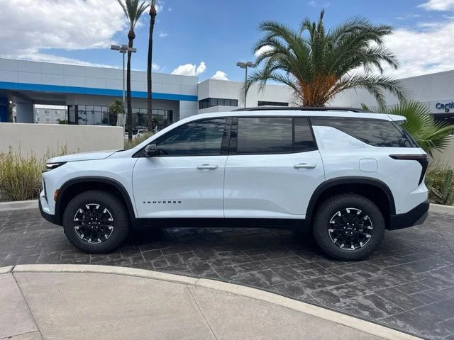 New 2026 White Chevrolet Z71 image 3