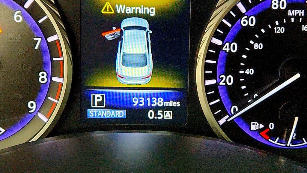 Used 2017 Black Obsidian INFINITI 3.0t Signature Edition AWD w/ Driver Assist & Premium Plus Pkg image 16