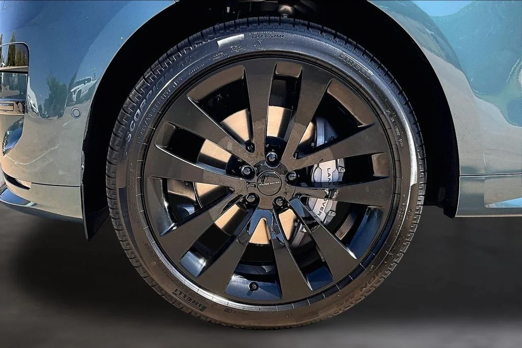 New 2026 Green Land Rover Dynamic SE image 12