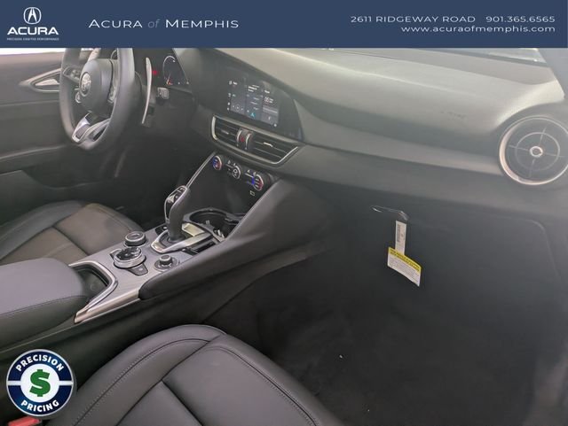 2025 Alfa Romeo Giulia Base - Photo 28
