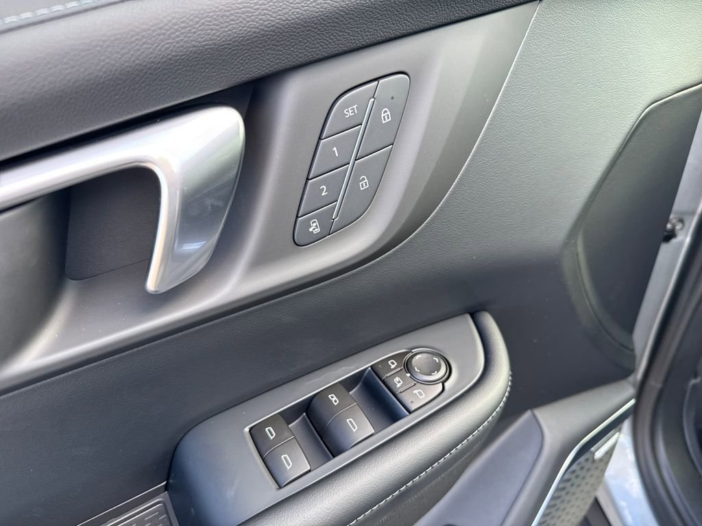 2026 Buick Enclave Preferred - Photo 18