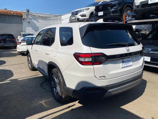Used 2023 White Honda EX-L image 6