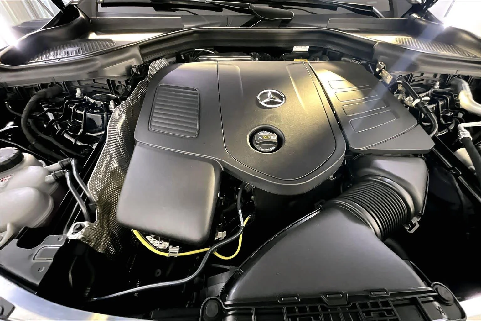 New 2026 Black Mercedes-Benz GLC 300 image 14
