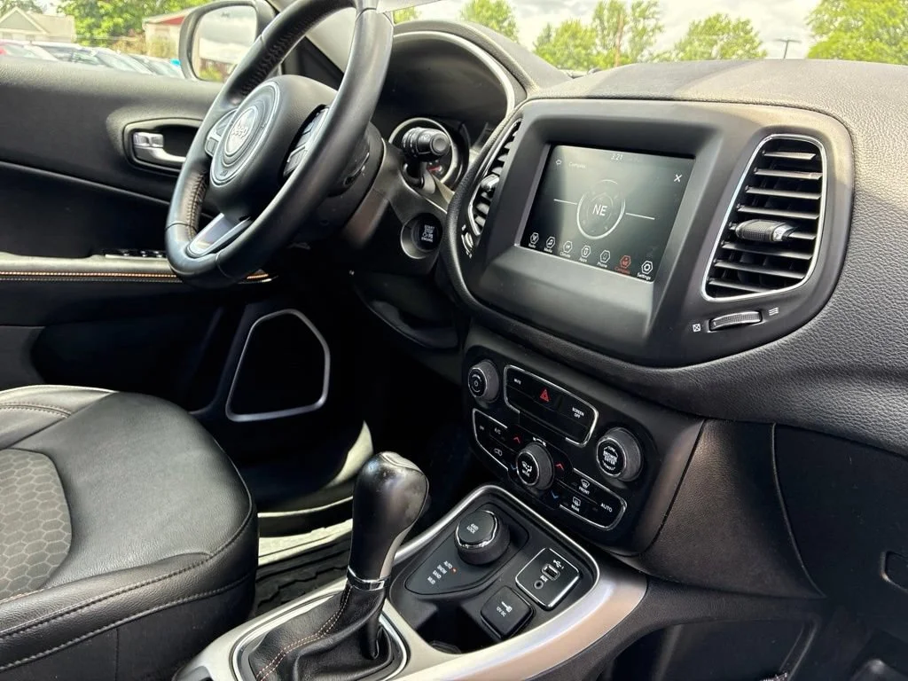 Used 2019 White Clearcoat Jeep Latitude image 39