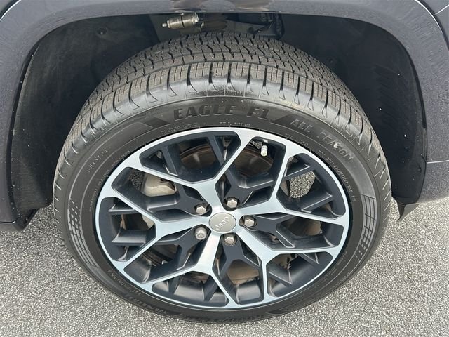 Used 2023 Blue Jeep Summit Reserve image 11