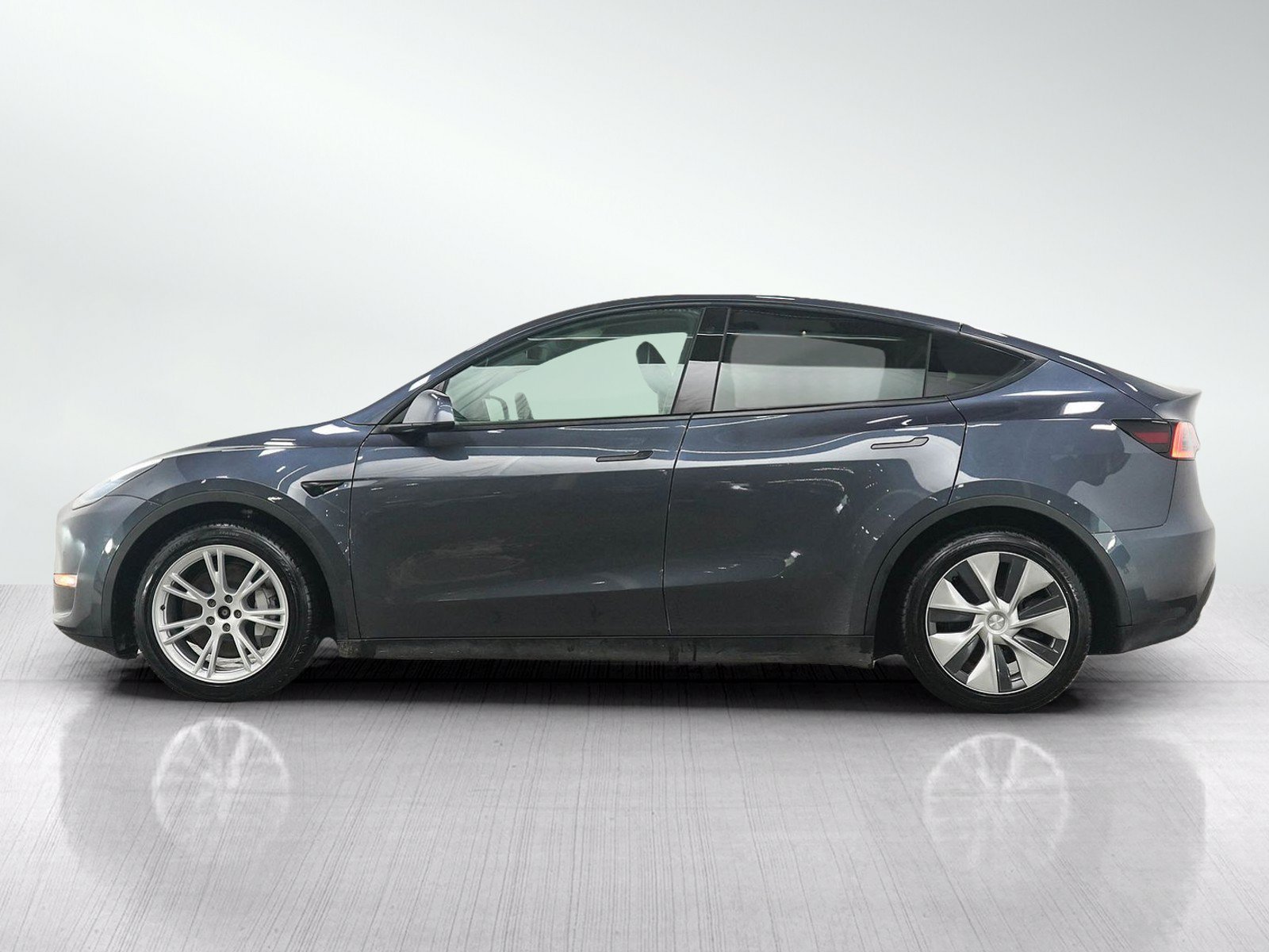 Used 2021 Gray Tesla Long Range image 2