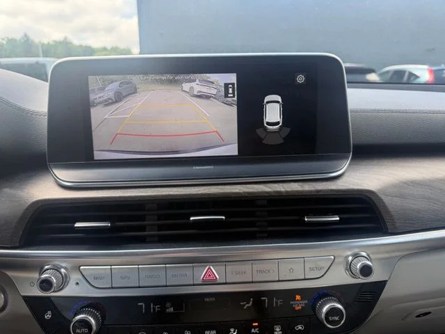 Used 2021 White Kia EX image 14