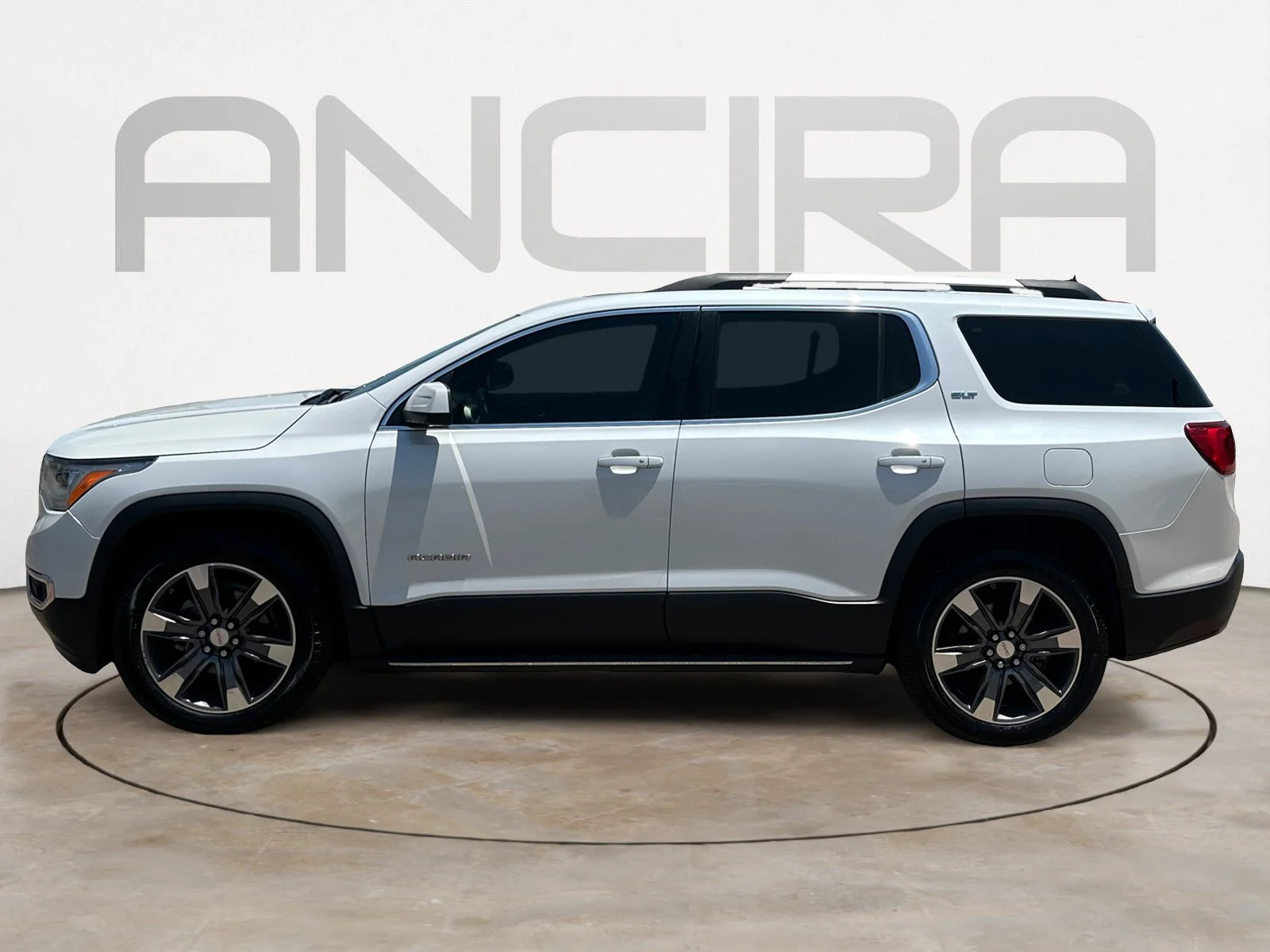 Used 2017 White Frost Tricoat GMC SLT image 7