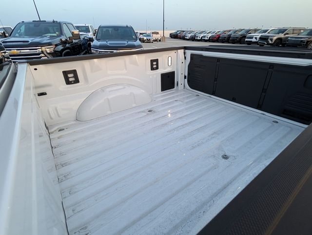 2025 Ford F-150 XLT - Photo 10