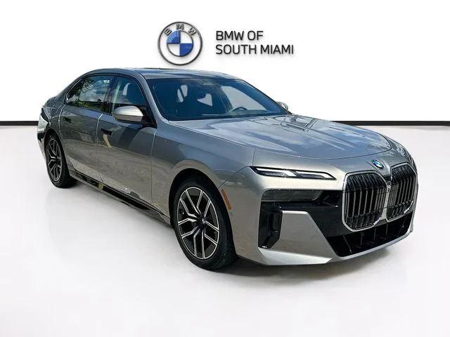 2023 BMW 7 Series 740i's photo