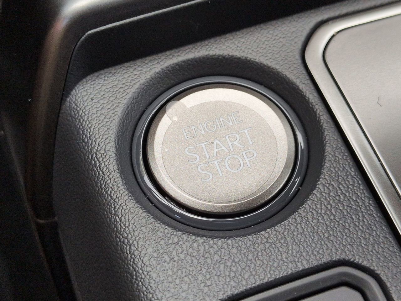 New 2027 Snow White Pearl Kia X-Line SX image 34