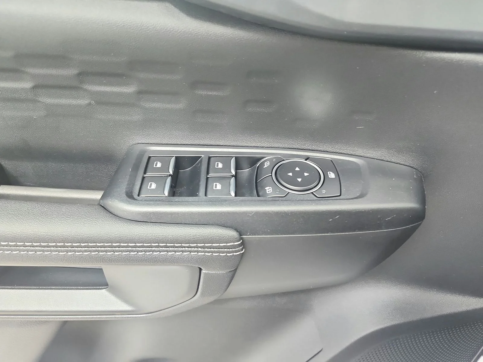 New 2026 Oxford White Ford XLT image 31