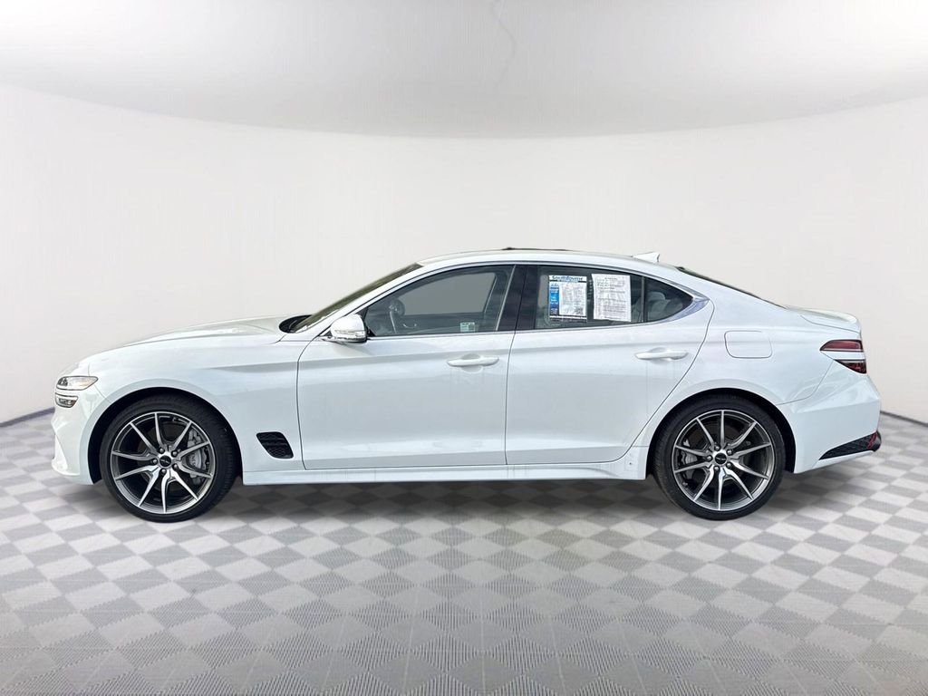 Used 2025 White Genesis 2.5T image 8