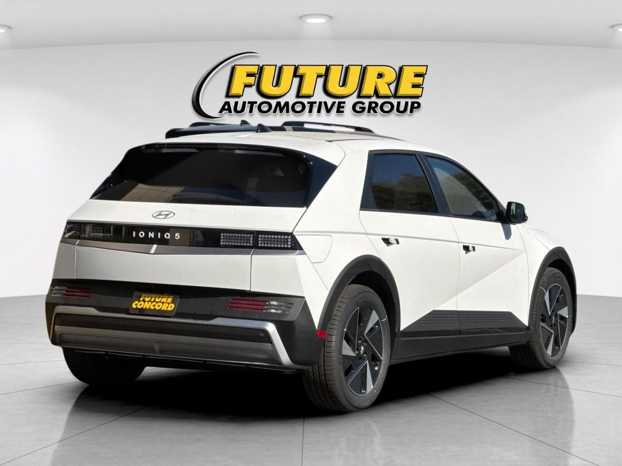 New 2026 White Hyundai SEL image 3