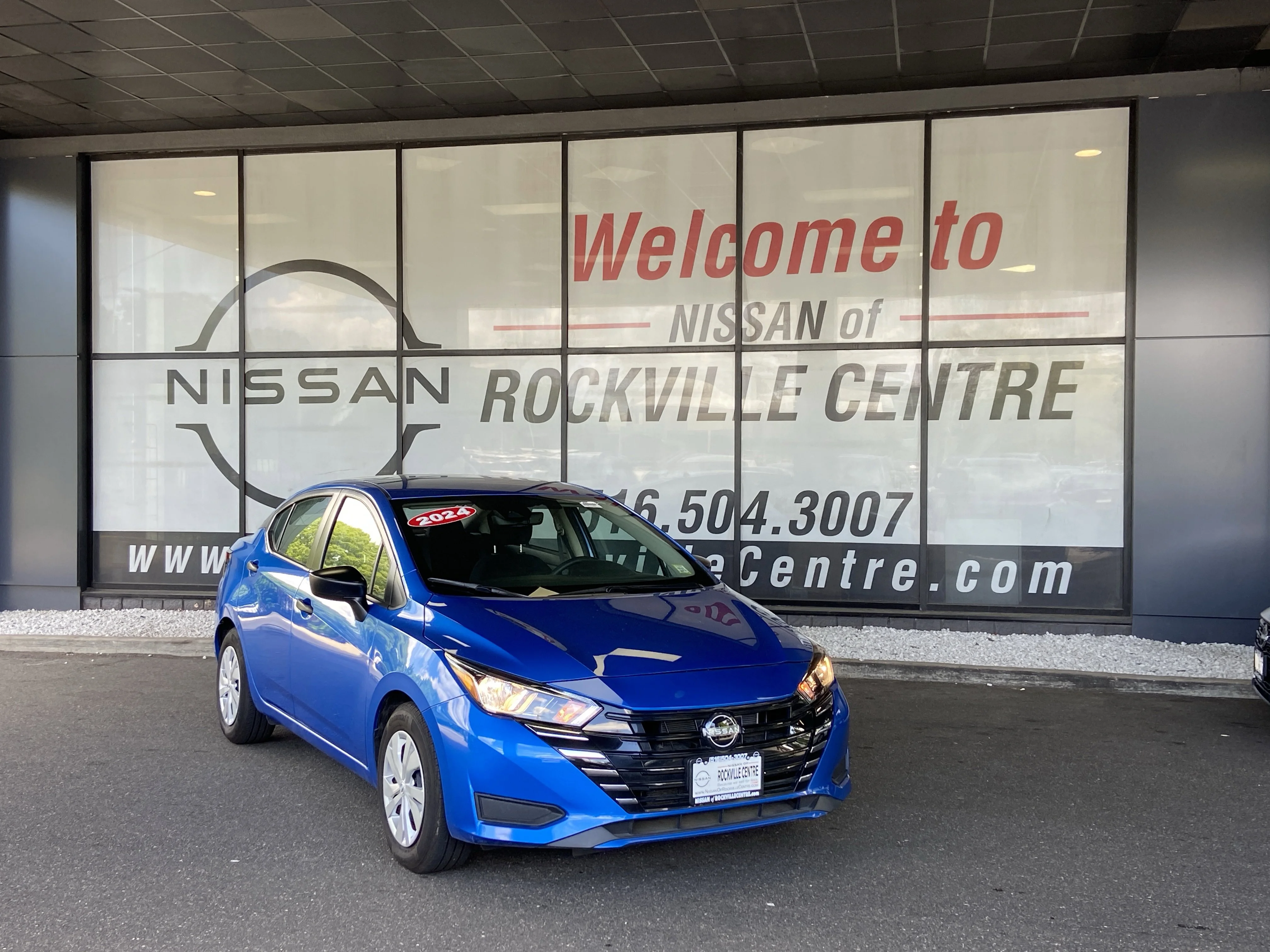 2024 Nissan Versa 1.6 S CVT's photo