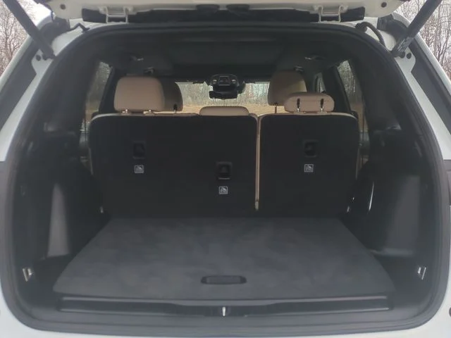 Used 2022 White Jeep 4xe image 23
