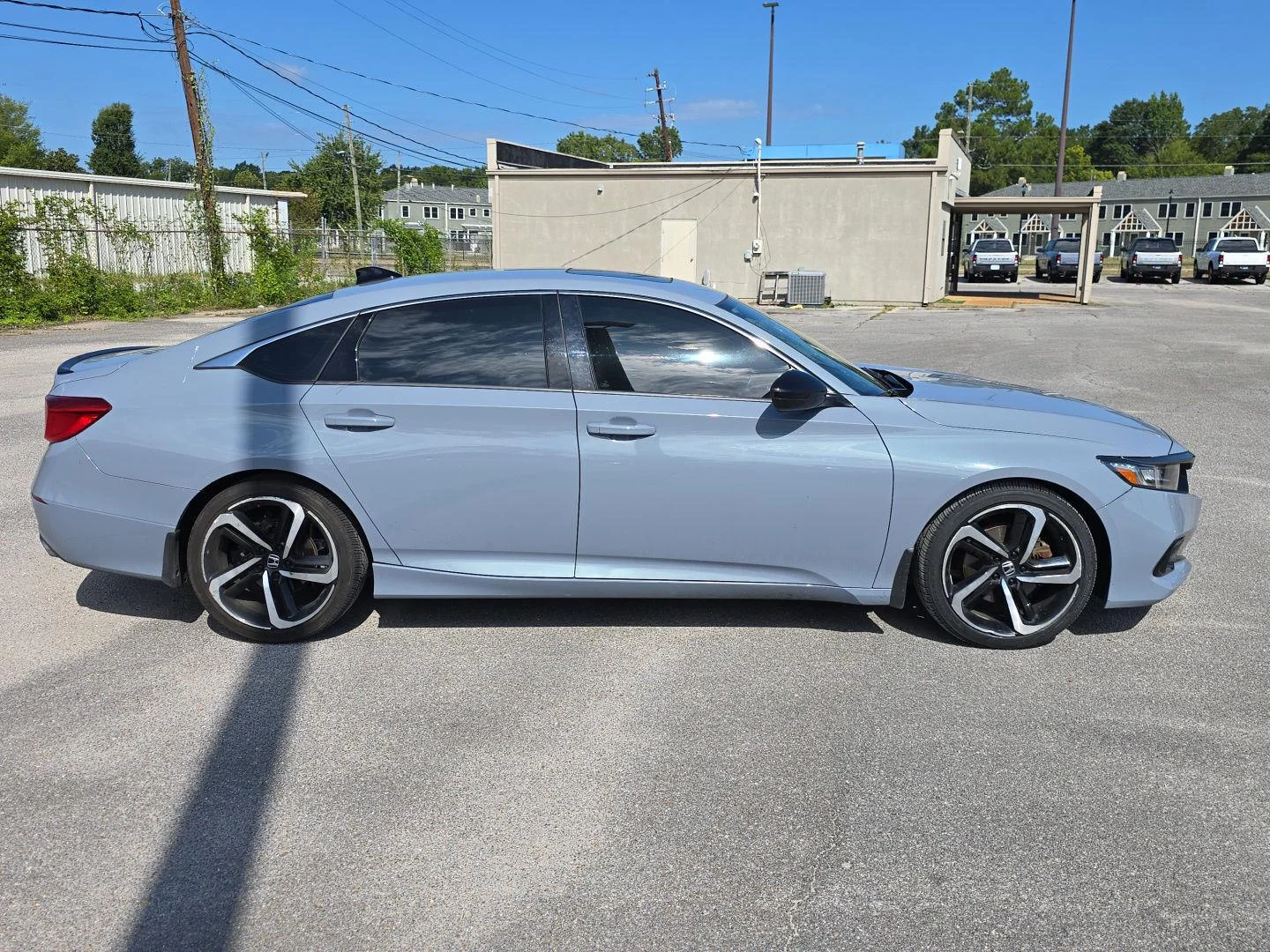 Used 2022 Sonic Gray Pearl Honda Sport image 2