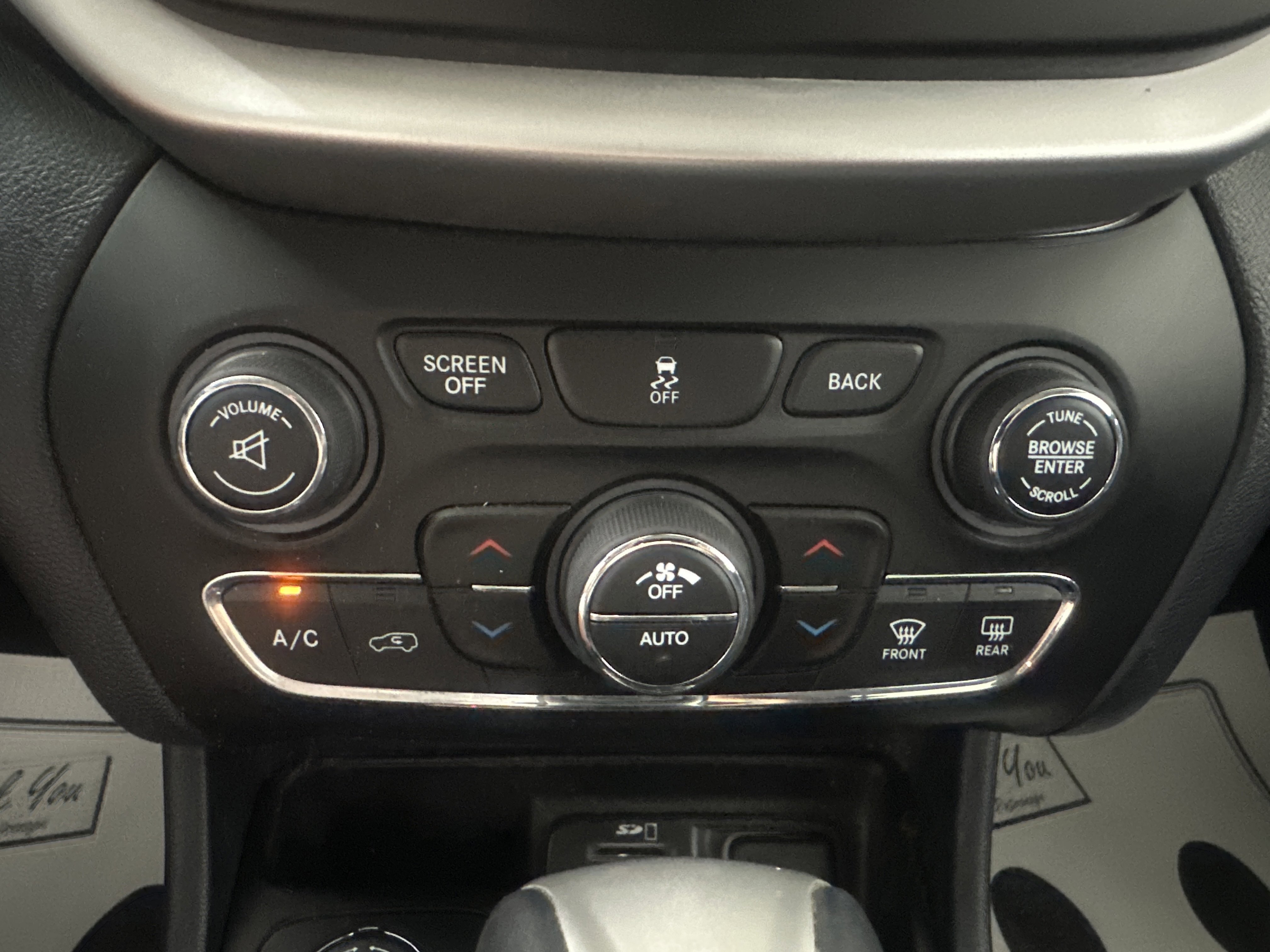 Certified Used 2016 Bright White Clearcoat Jeep Limited image 20
