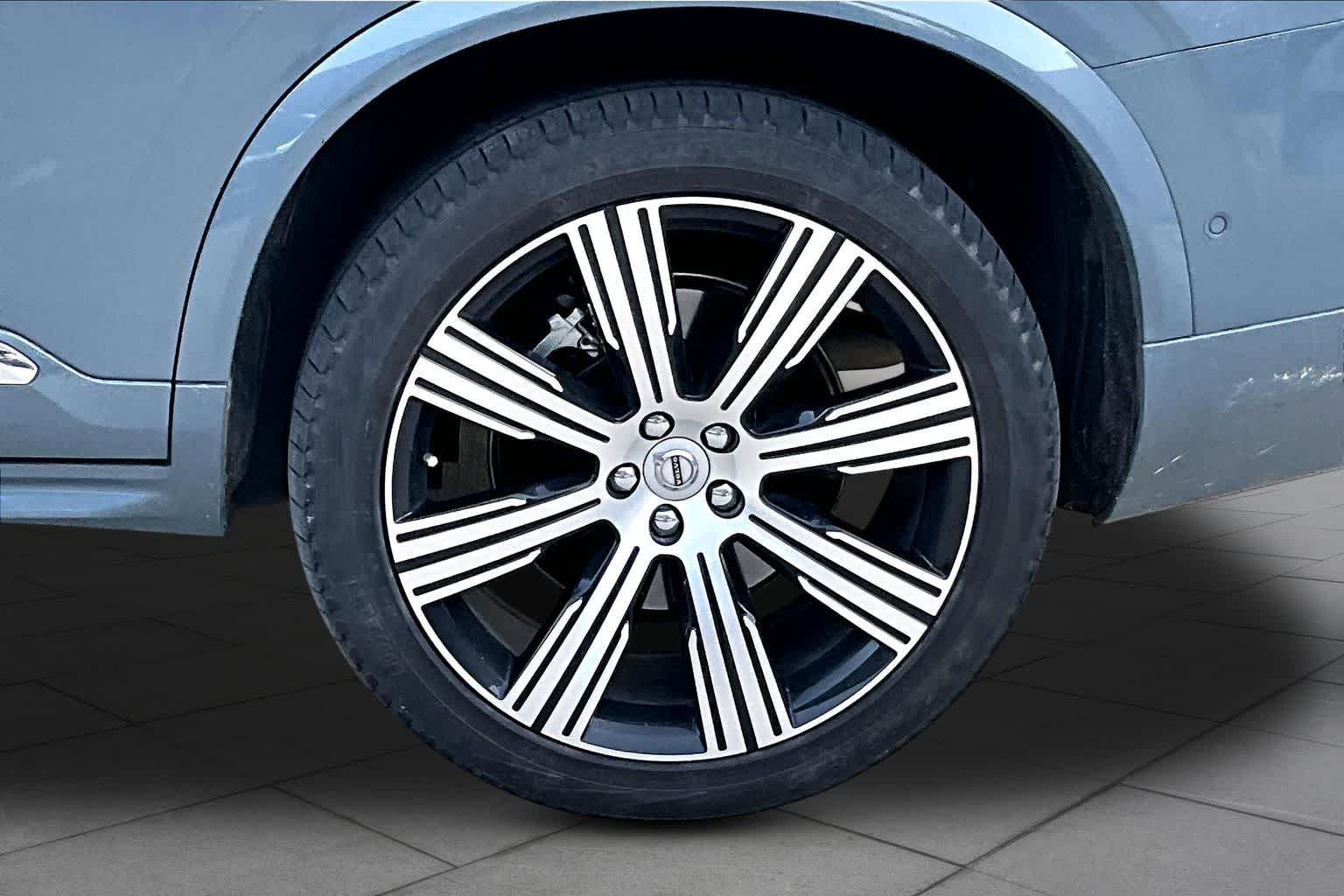 Used 2023 Thunder Grey Metallic Volvo Ultimate image 9