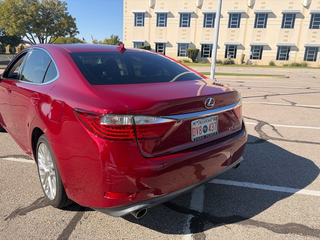Used 2013 Red Lexus 350 image 31