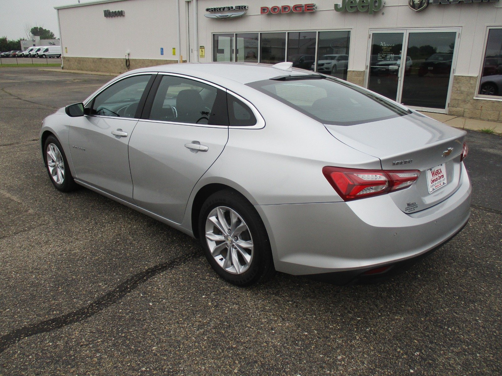 2021 Chevrolet Malibu 1LT - Photo 3