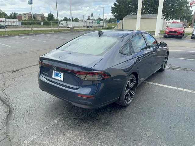 New 2026 Canyon River Blue Metallic Honda SE image 5