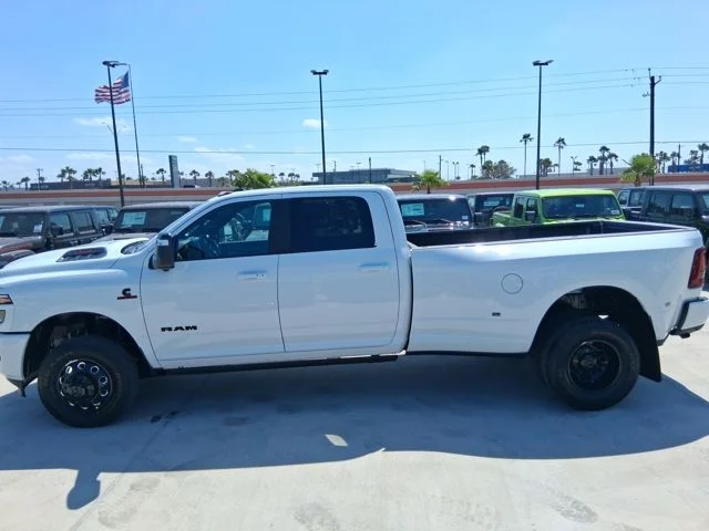 New 2026 Bright White Clear-Coat Exterior Paint RAM Laramie image 4