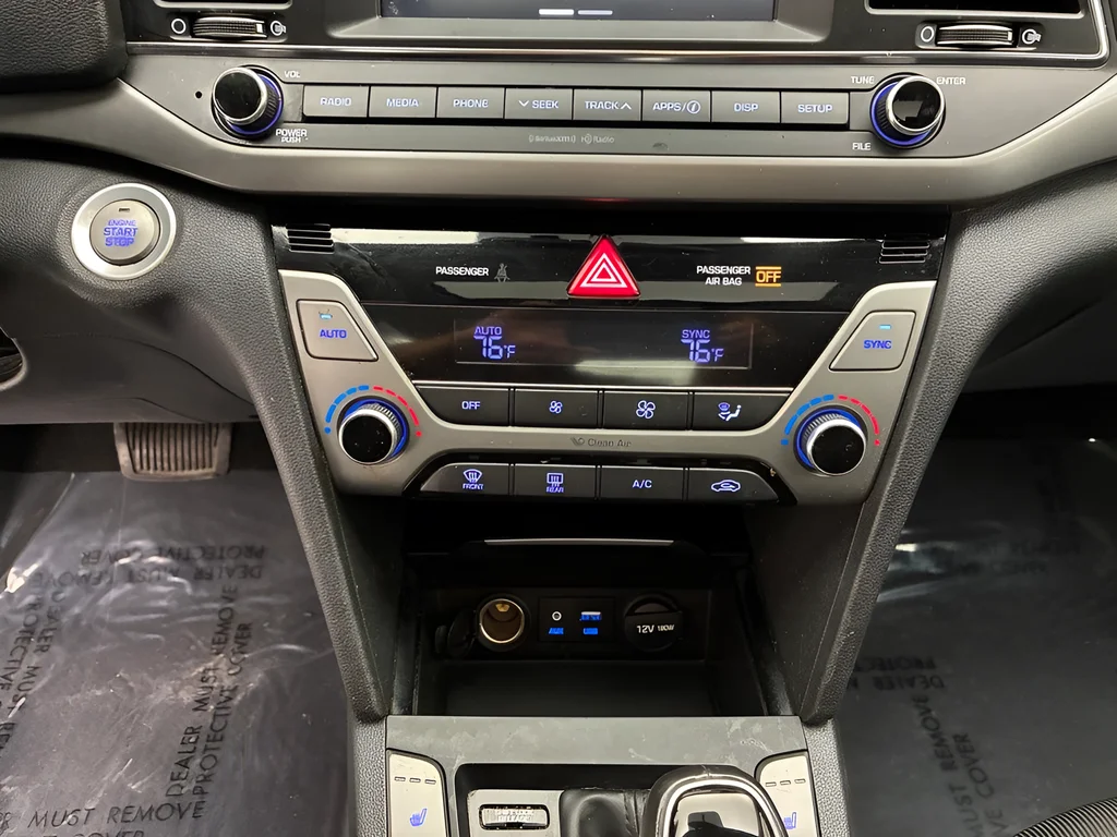 Used 2017 Quartz White Pearl Hyundai Value Edition image 20