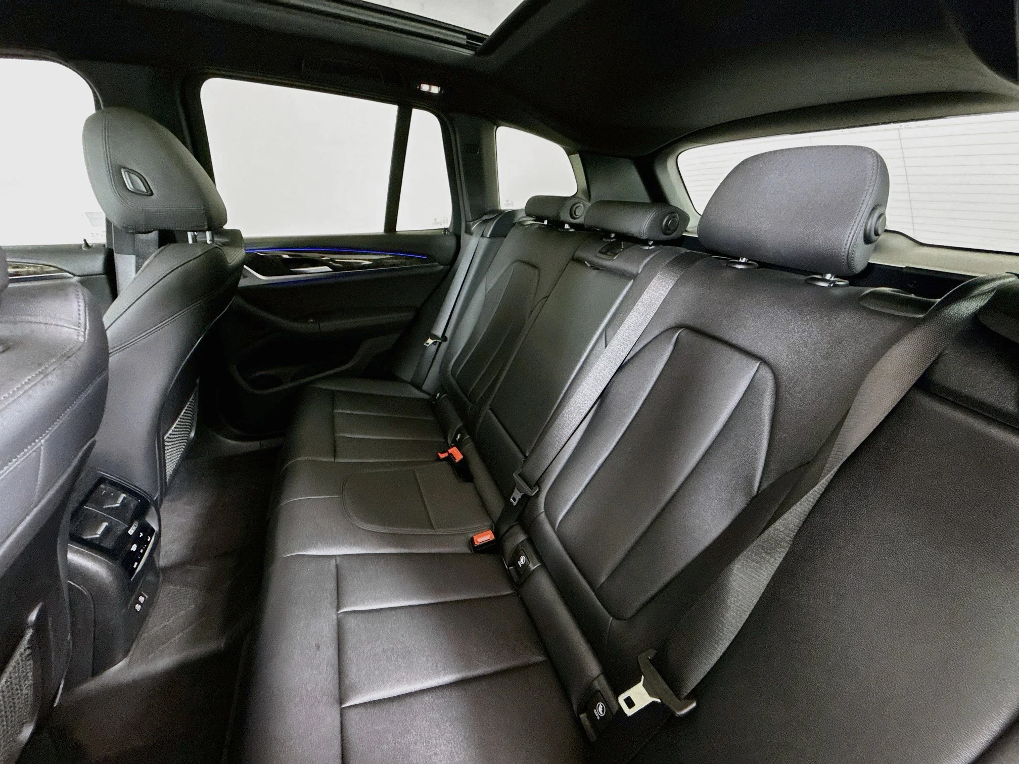 Used 2020 Dark Graphite Metallic BMW xDrive30i image 23