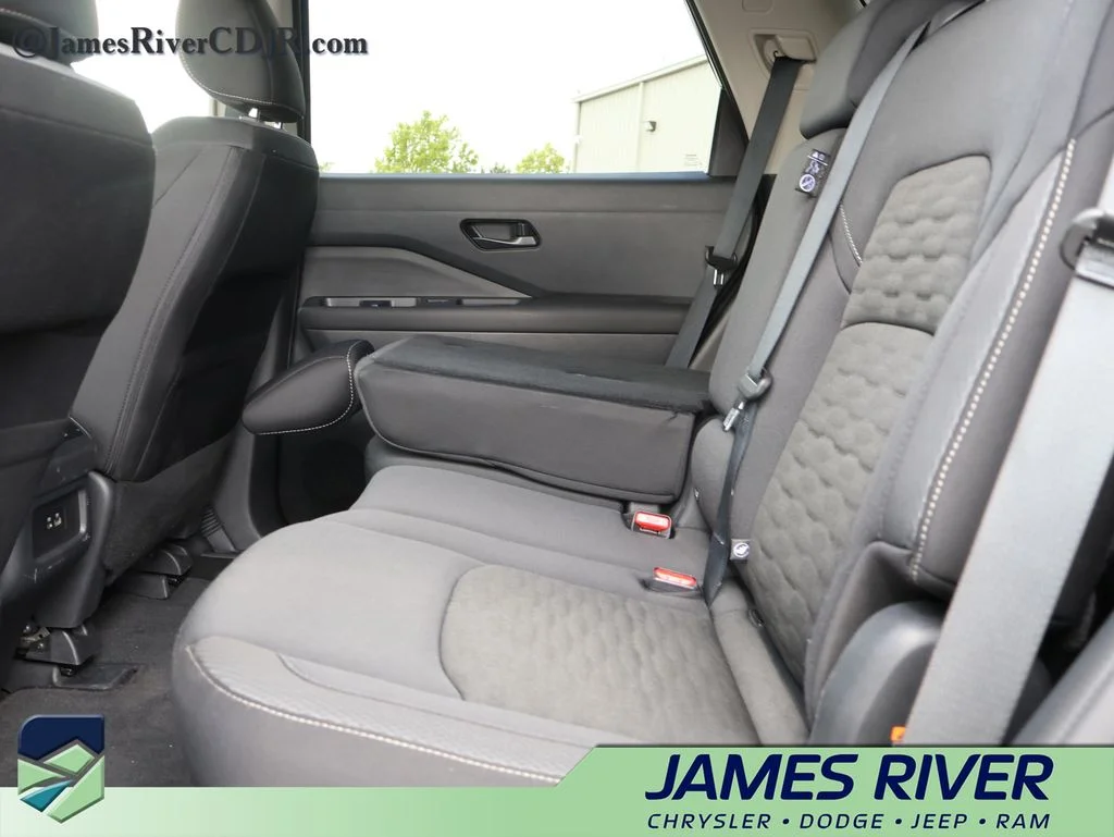 Used 2025 Blue Nissan SV image 19