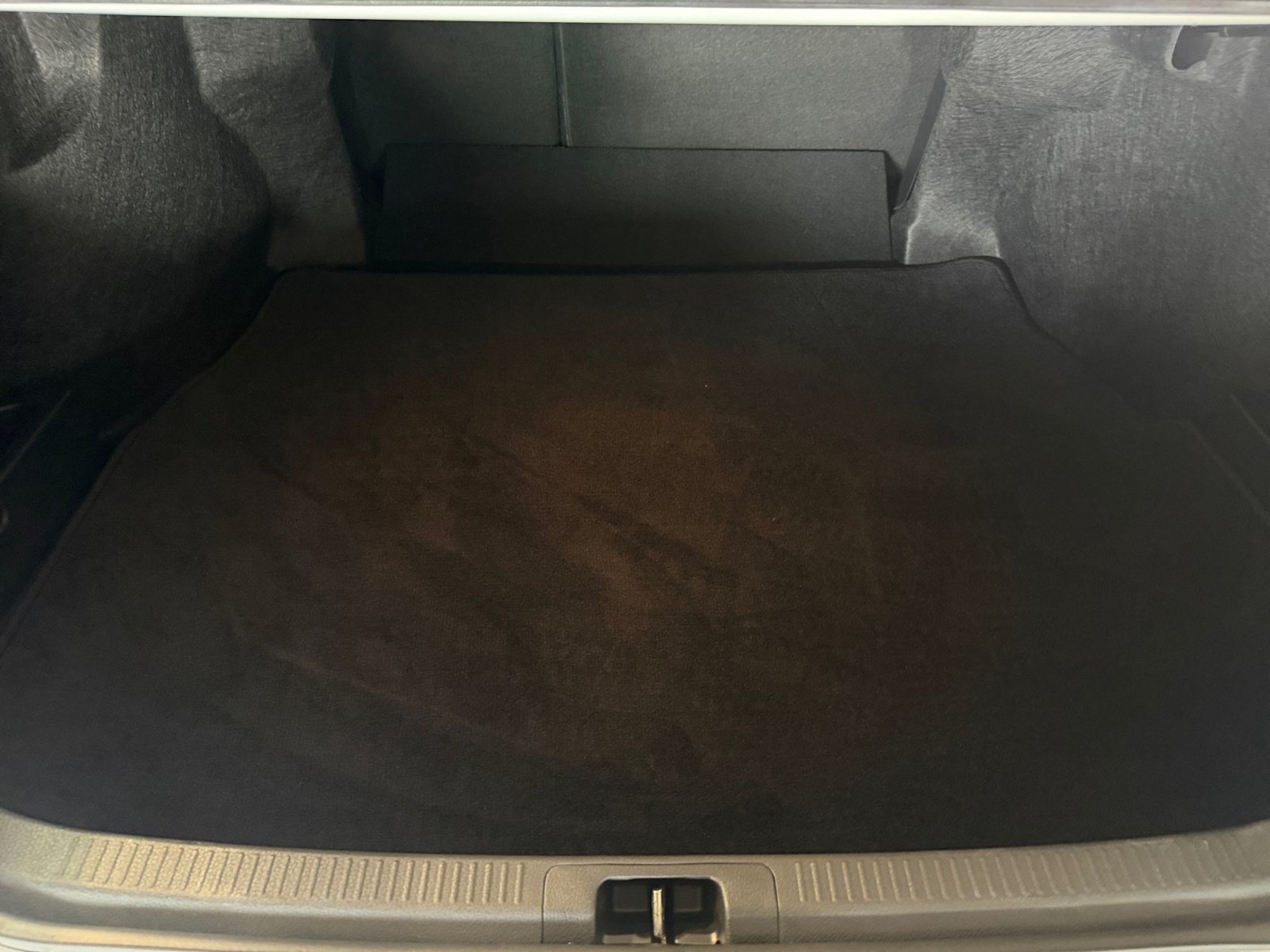 Used 2026 Ice Cap Toyota SE image 19