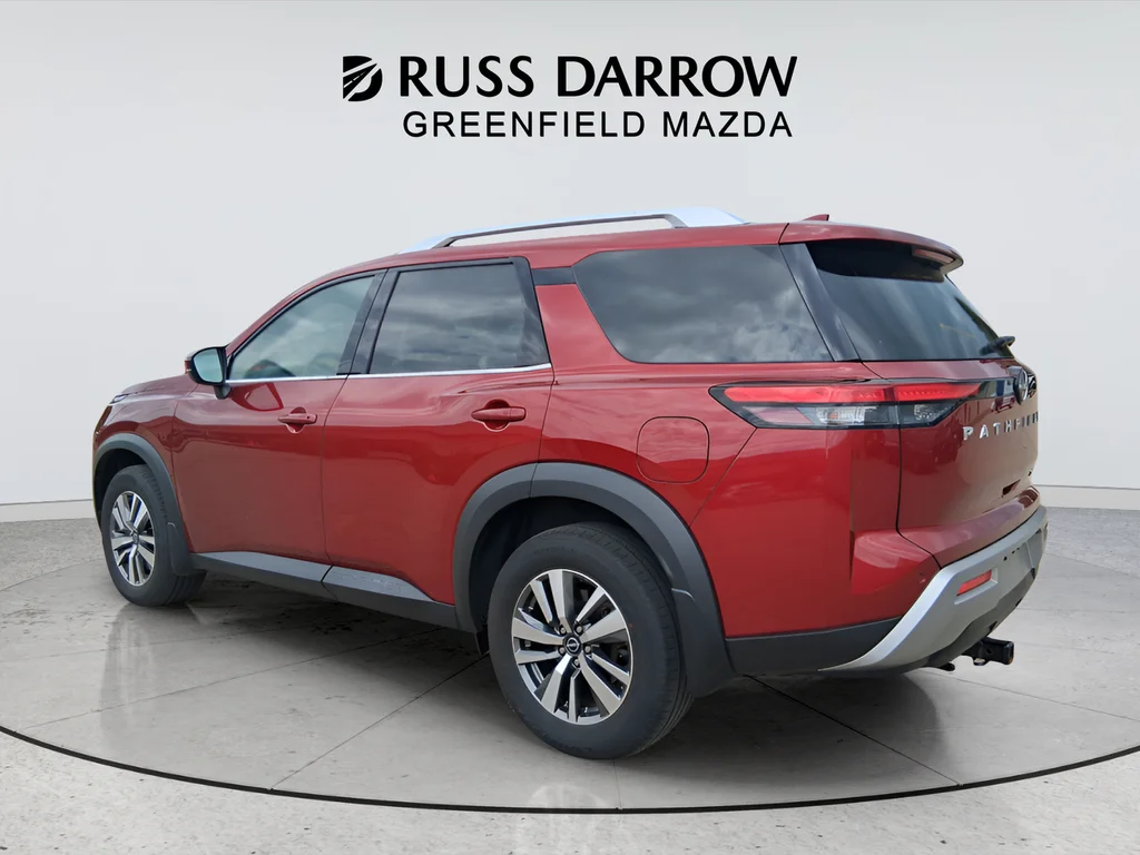 Used 2022 Red Nissan SL image 3