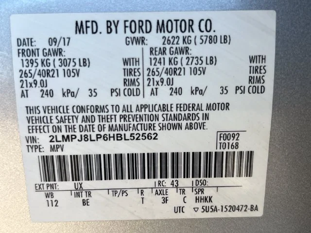 Used 2017 Silver Lincoln Reserve image 42