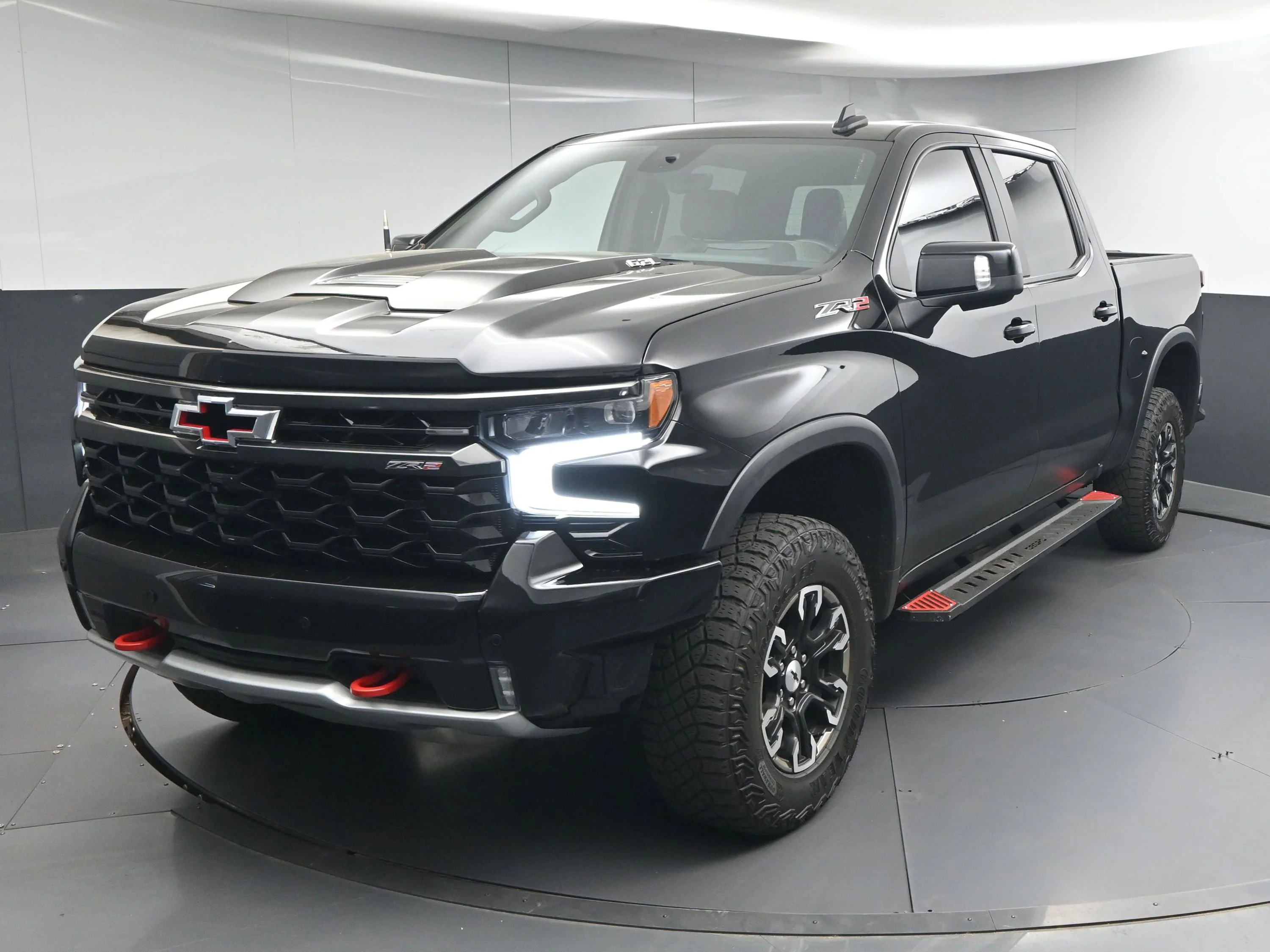 Used 2025 Black Chevrolet ZR2 image 3