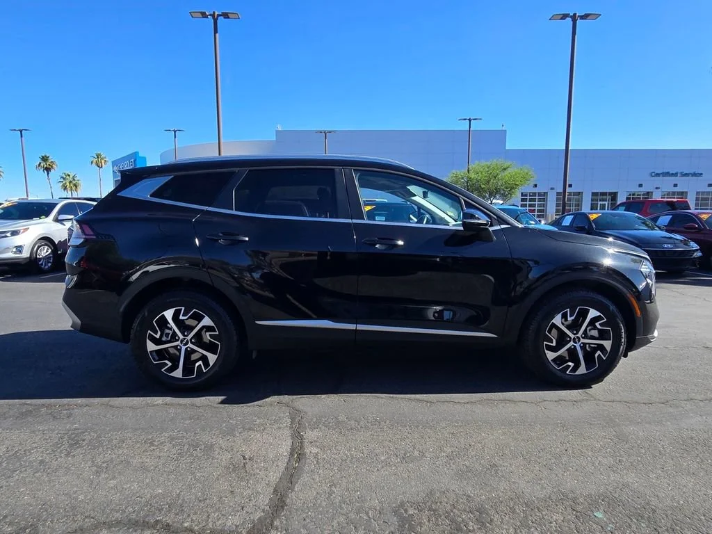 Used 2023 Fusion Black Kia EX image 7