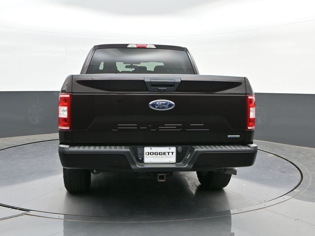 Used 2018 Red Ford XL image 8