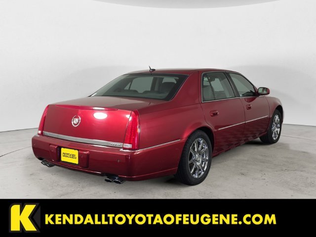 Used 2008 Red Cadillac 1SE image 5