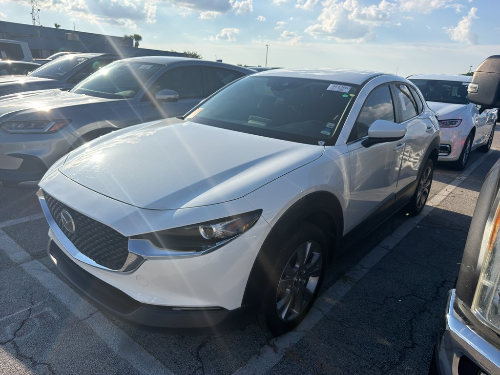 Used 2021 Snowflake White Pearl Mica Mazda Select image 2