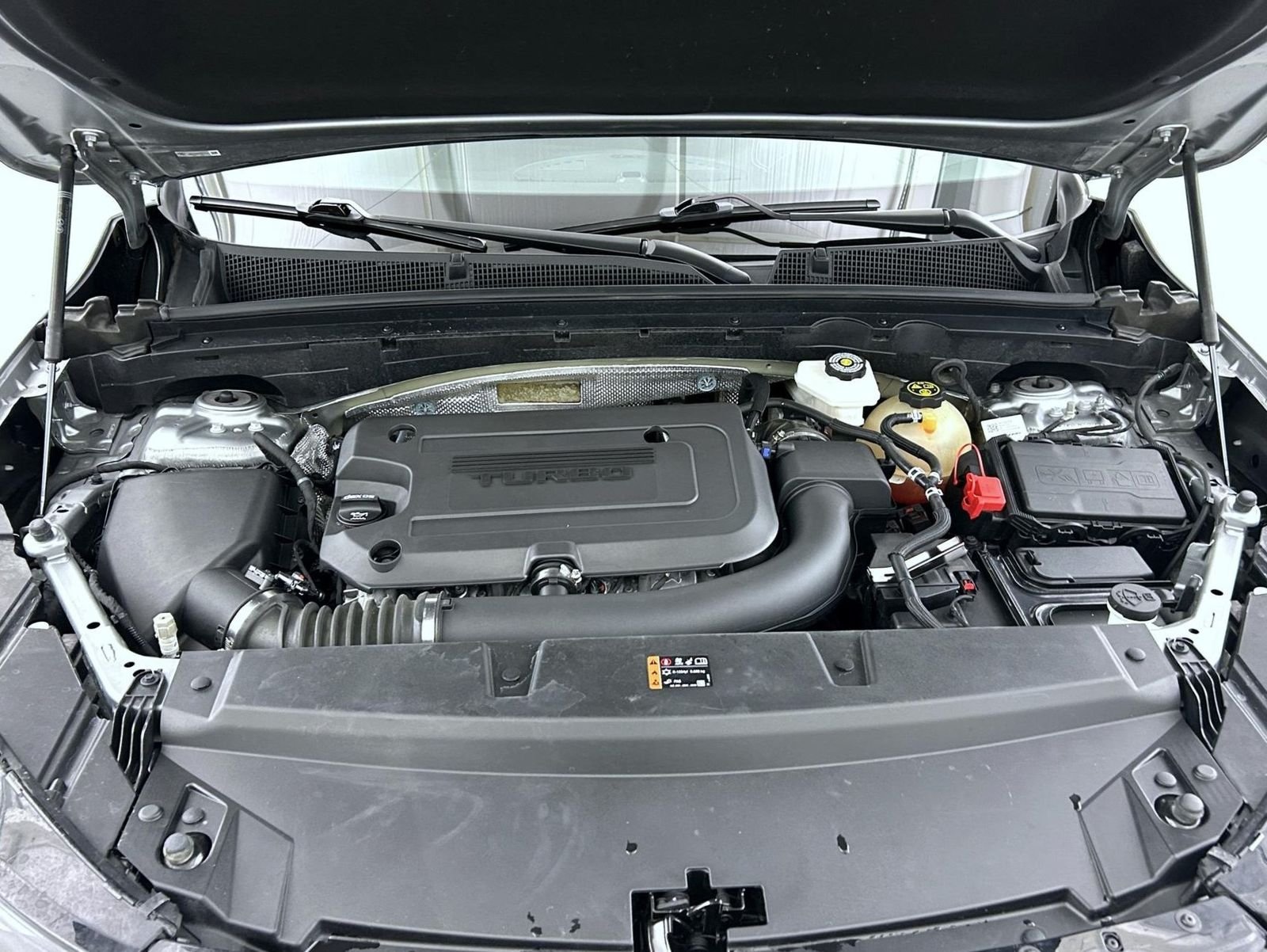Used 2023 Gray Buick Essence image 23