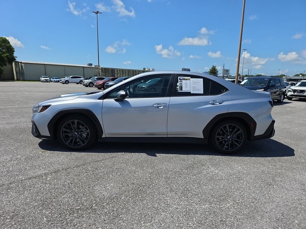 Used 2024 Ice Silver Metallic Subaru Premium image 5