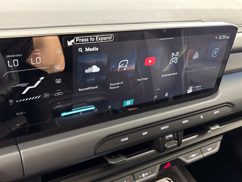 New 2027 Black Jade Green Kia X-LINE SX image 41