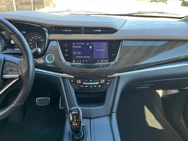 Used 2023 Crystal White Tricoat Cadillac Sport image 32