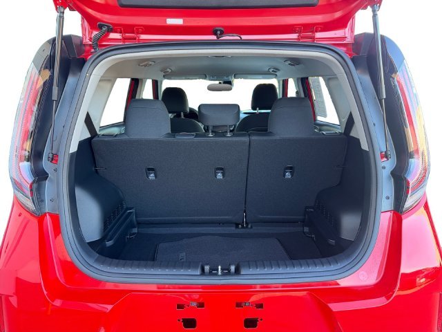 Certified Used 2024 Red Kia LX image 34