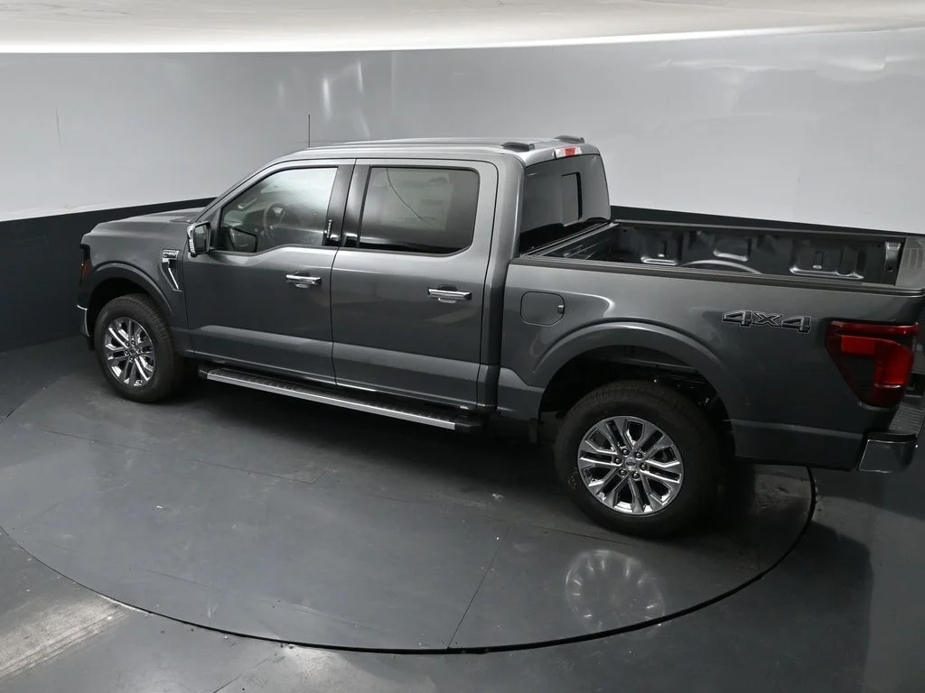 New 2026 Gray Ford XLT image 38
