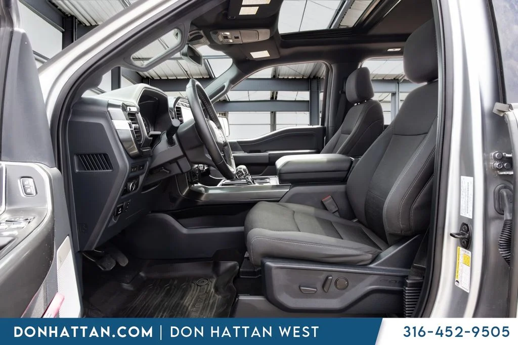 Used 2023 Silver Ford XLT image 3