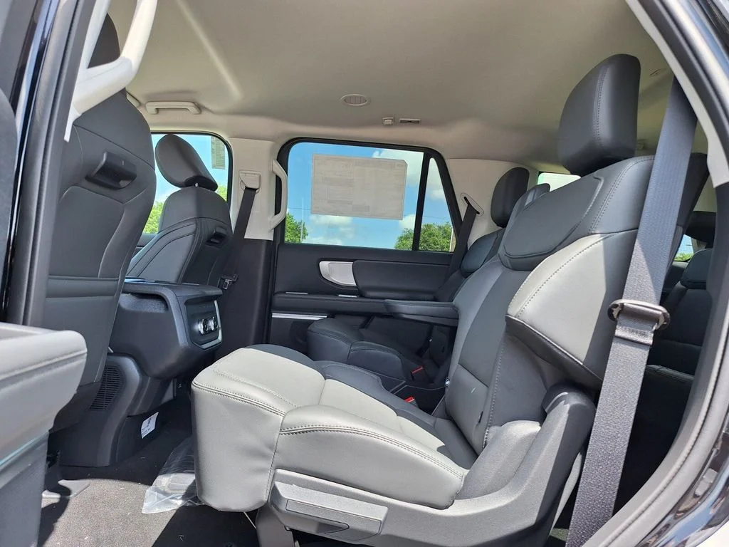New 2026 Agate Black Metallic Ford Active image 10