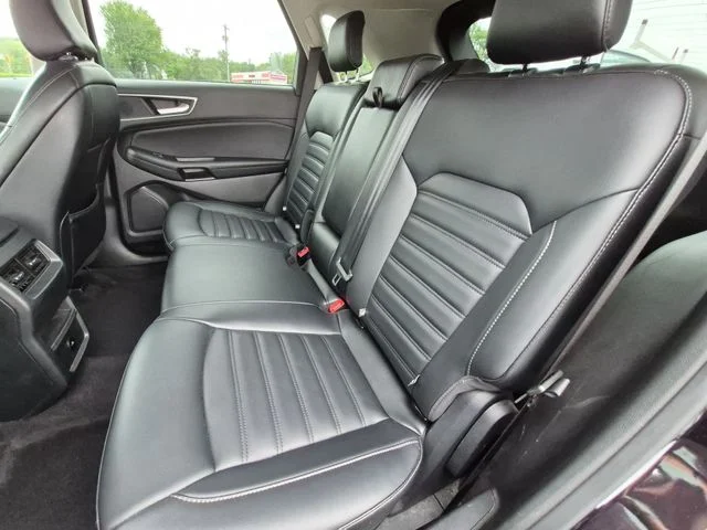 Used 2024 Black Ford SEL image 29